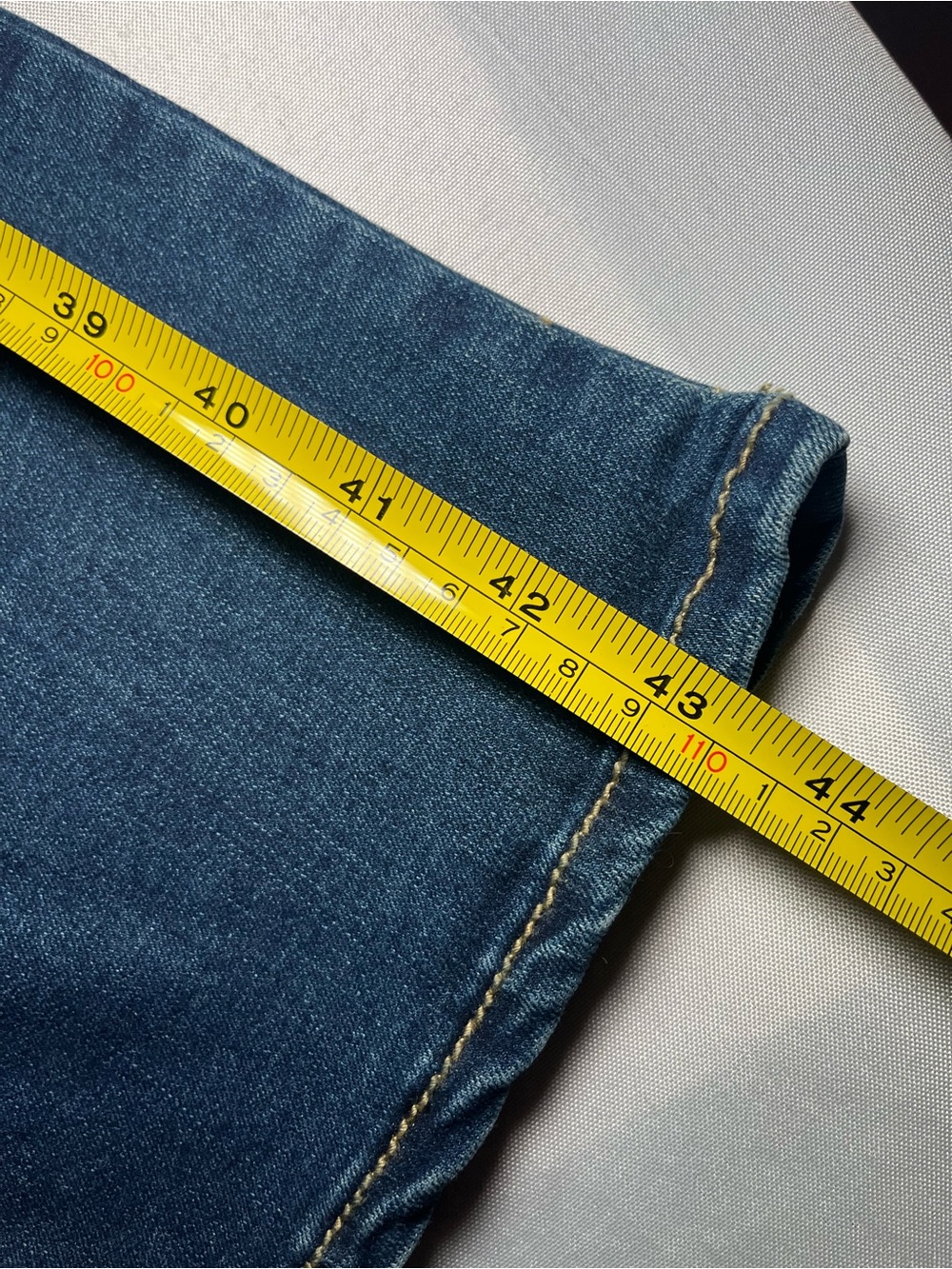 Wallflower Junior 11 Long Curvy Fit Blue Faded Stretch Bootcut MidRise Jeans - Picture 6 of 8